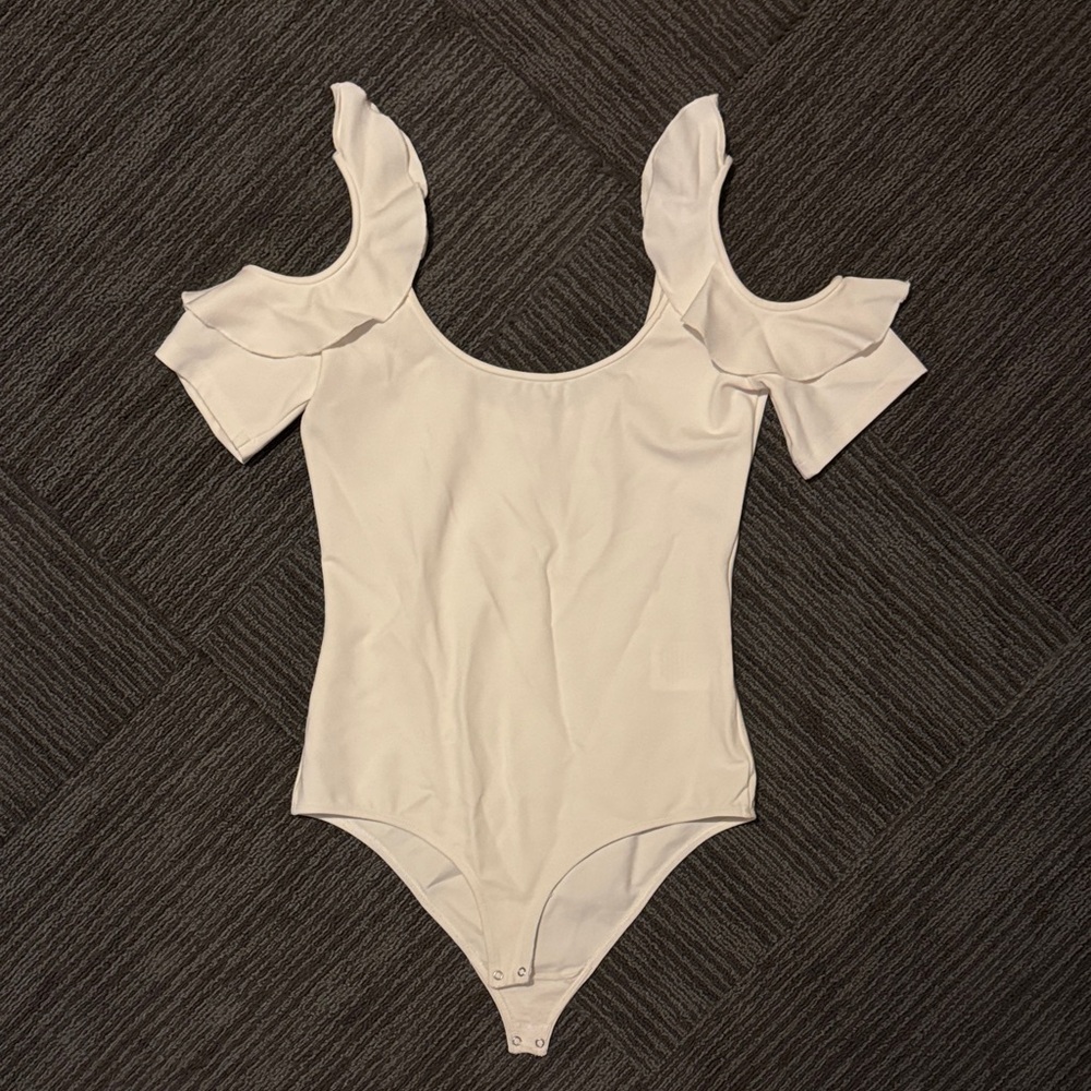 Club Monaco Cream Ruffle Sleeve Bodysuit